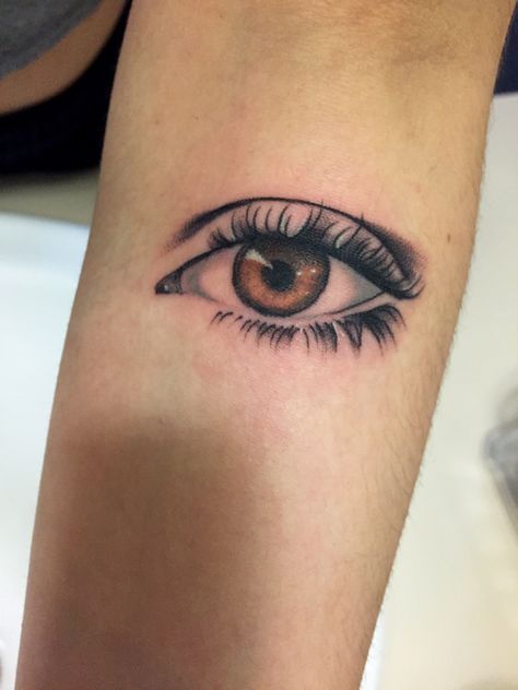 Gf Eyes Tattoo, Brown Eye Tattoo, Eye On Hand Tattoo, Anthony Tattoo, Traditional Tattoo Eye, Stitch Toothless, Ojo Tattoo, Characters From Movies, Sunrise Wallpaper