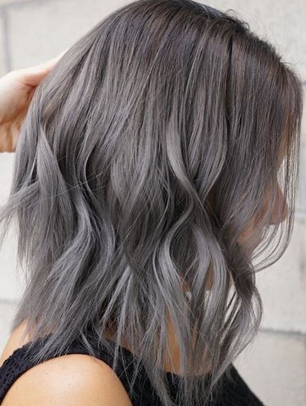 Mane Interest: The hair inspiration go to site for the latest in new and now hair color and styles. Ash Gray Hair, Brown Hair With Silver Highlights, Makeup Silver, Ash Grey Hair, Ashy Hair, Gray Hair Color, Grey Makeup, Ash Hair, Brown Hair Dye