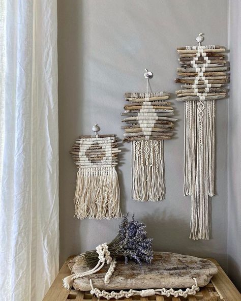 Driftwood Macrame, Pola Macrame, Macrame Wall Hanging Tutorial, Macrame Wall Hanger, Driftwood Art Diy, Macrame Knots Pattern, Macrame Wall Hanging Diy, Macrame Wall Hanging Patterns, Driftwood Decor