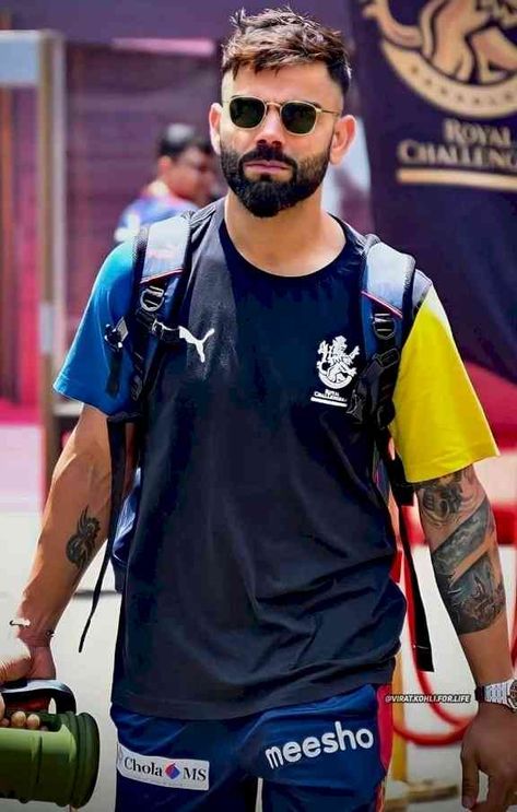 Virat Kohli Body, Virat Kohli Beard, Akshay Kumar Style, Virat Kohli Portrait Photography, Virat Kohli Hairstyle, Ab De Villiers Photo, Virat Kohli And Anushka, Virat And Anushka, New Hair Look