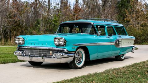 1958 Pontiac Star Chief Custom Safari for sale at Kissimmee 2024 as S167.1 - Mecum Auctions 1958 Pontiac, Station Wagons For Sale, Pontiac Star Chief, Kissimmee Florida, Pontiac Cars, Station Wagons, Automotive Art, Mecum Auction, Kissimmee