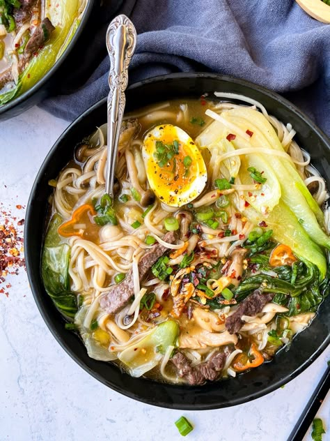 This garlicky ginger Bok Choy Soup is easily customizable is ready in less than 25 minutes. It is gluten-free and can be made vegan! Bock Choy Recipes, Food Baddie, Soup With Shrimp, White Bean Kale Soup, Carrot And Lentil Soup, Rice Noodle Recipes, Mushroom Recipe, Garlic Soup, Beef Noodle Soup