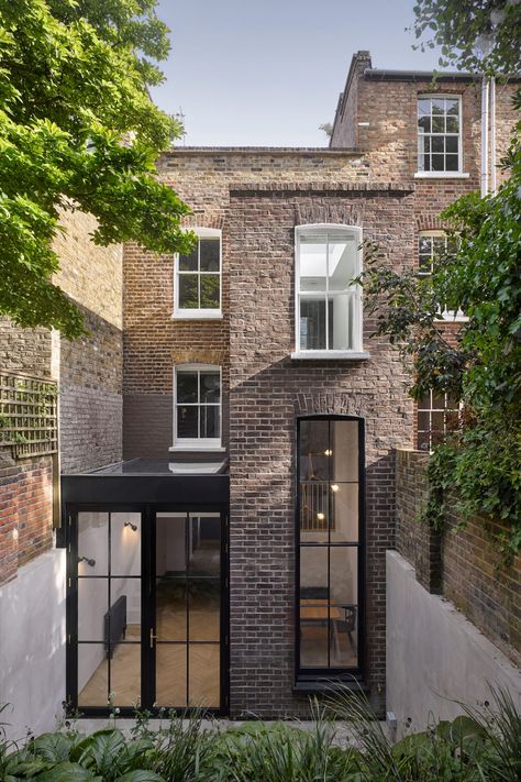 Brick Extension, Architecture Renovation, House Extension Design, Extension Designs, London Architecture, Tower House, Casa Container, London House, Georgian Homes