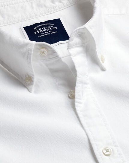 Charles Tyrwhitt Shirt, White Oxford, Business Casual Shirts, Slim Chinos, Cutaway Collar, Oxford White, Charles Tyrwhitt, Slim Fit Suits, Gingham Shirt