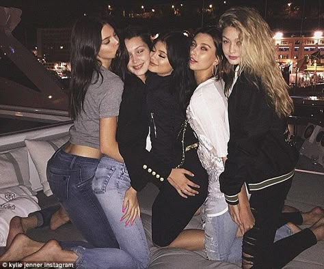 Gigi Bella, King Kylie, Bff Goals, Squad Goals, Friend Goals, Best Friend Goals, Friendship Goals, Gigi Hadid, Bella Hadid