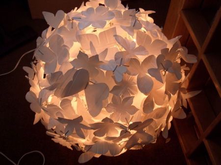 Recycled Lamps, Craft Night Party, Lantern Crafts, Diy Lights, Asian Sculptures, Log Cabin Ideas, Lantern Ideas, Diy Diwali Decorations, Art Lighting