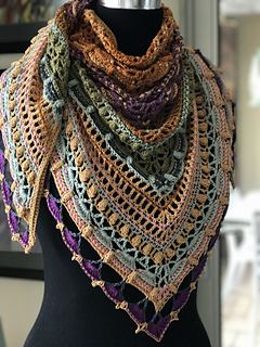 Ravelry: Clandman's Lost in Time Lost In Time Shawl Pattern, Lost In Time Shawl, Ravelry Crochet Patterns, Prayer Shawl Crochet Pattern, Crocheted Shawl, Crochet Lace Shawl, شال كروشيه, Lost In Time, Baby Frock Pattern