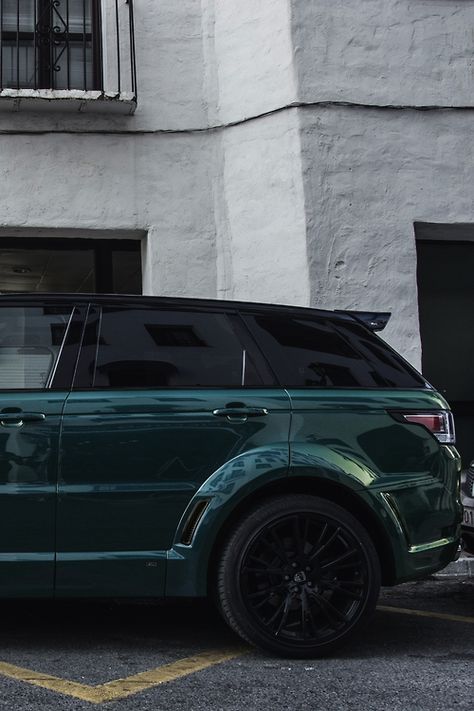 Green Range Rover, Motorsport Art, Sage Green Wallpaper, Lux Cars, Car Colors, Ride Or Die, My Dream Car, Future Car, Modified Cars