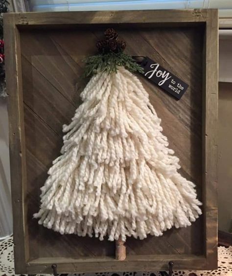 Framed Christmas Tree, Tassel Tree Diy, Tassel Christmas Tree Diy, Christmas Tree Yarn, Yarn Trees, Christmas Craft Fair, Christmas Tree Crafts, Xmas Diy, Holiday Crafts Christmas