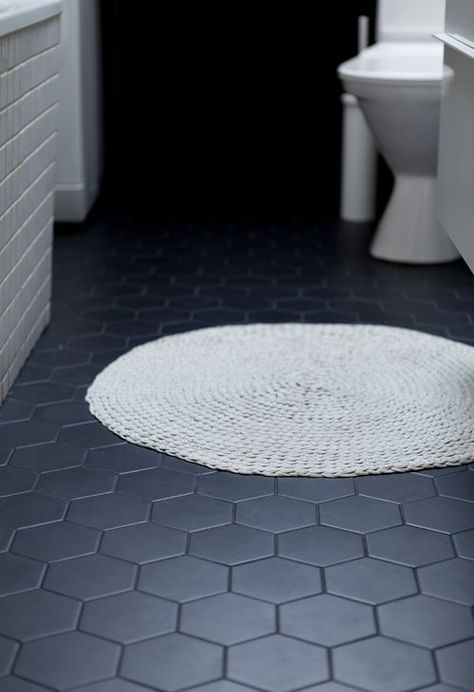 dark grey hexagon floor tile Grey Bathroom Floor, Hexagonal Tiles, Dark Gray Bathroom, Black Floor Tiles, Dark Tile, Tiled Floor, Tiles Ideas, White Wall Tiles, Dark Floors