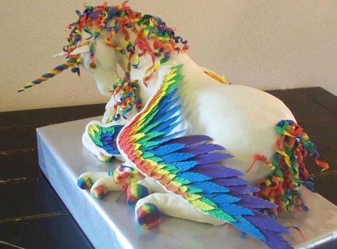 Unicorn cake...man, I'm not sure what's more awesome, that or the fire breathing Dragon one!