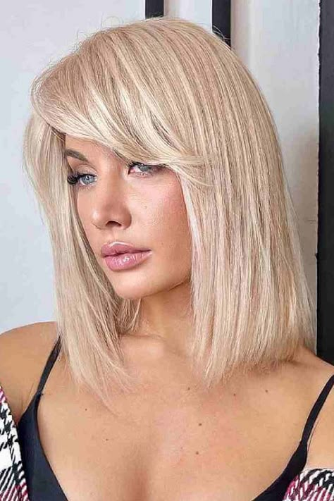 Straight Lob with Layered Bangs for Women with Square Faces Side Part Bangs Medium Length Hair, Layered Lob With Side Bangs, Bob Hairstyles With Side Fringe, Medium Length Hair With Layers And Side Bangs Round Face, One Side Bangs, Shoulder Length Hair With Side Bangs, Bob Haircut With Side Bangs, Medium Bob With Side Bangs, Lob With Side Bangs