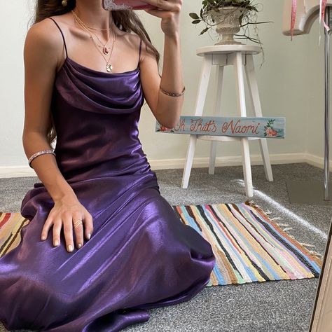 Dark Purple Slip Dress, Classy Prom Dresses Purple, Prom Dress Purple Dark, Purple Dress Aesthetic Vintage, Dark Purple Formal Dresses, Prom Dresses Pale Skin, Dark Purple Dress Aesthetic, Dark Purple Dress Prom, Dark Purple Dress Outfit