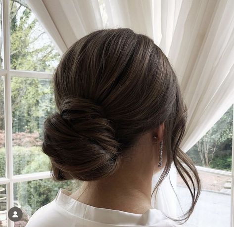 Romantic Bun Wedding Hair, Maid Of Honor Hairstyles Brown Hair, Bridal Low Bun Dark Hair, Bridal Updo Brunette Low Buns, Bridal Low Bun Brunette, Bridal Hairstyles Low Bun With Veil, Bridal Hair Classic Low Buns, Wedding Bun Hairstyles Brunette, Brunette Bridal Updo With Veil