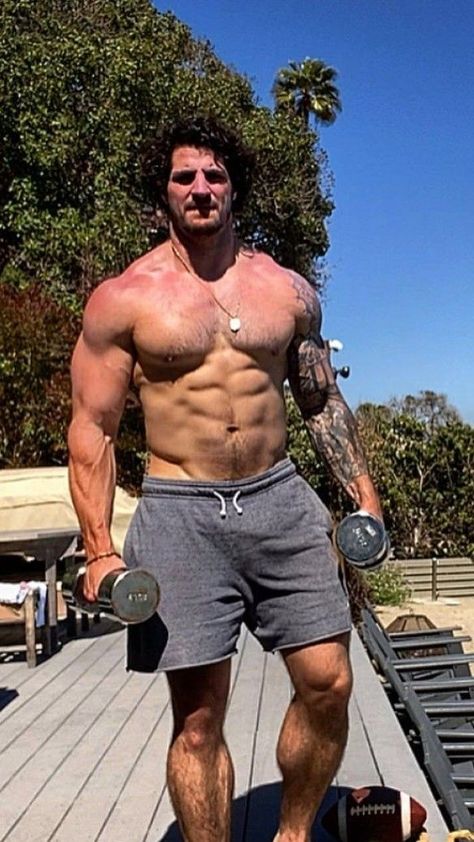 Muscular Physique Men, Tall Muscular Guy, Bulky Men Muscle, Big Buff Men, Big Muscle Man, Big Muscular Man, Buff People, Large Muscular Men, Big Muscular Men