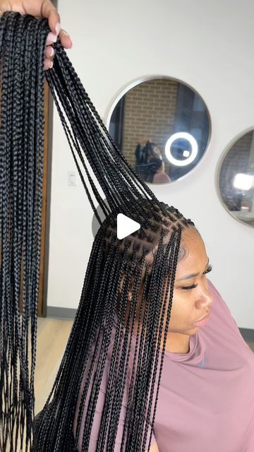 Noteless Braids Styling Ideas, Jet Black Knotless Braids, Styles To Do With Knotless Braids, Small Knotless Box Braids Long, How To Style Knotless Braids, Bhaddie Hairstyle, Small Knotless Braids, Red Box Braids, Small Knotless