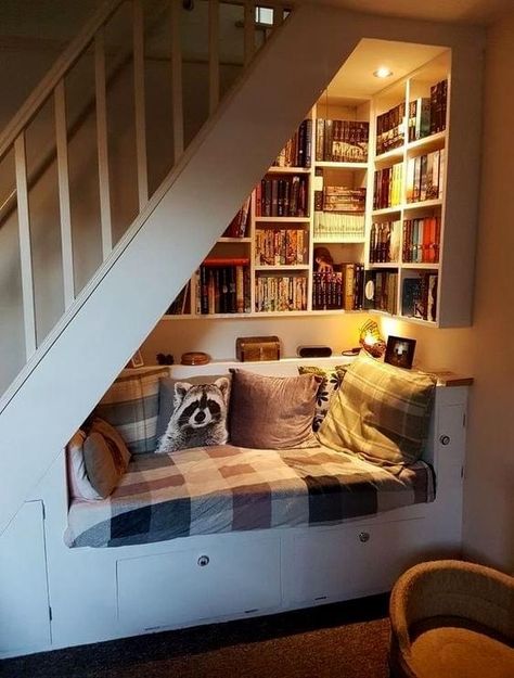 Under Stair Library, Understairs Reading Nook Ideas, Under Stairs Book Nook, Nook Under Stairs Ideas, Tiny Home Library, Basement Reading Nook, Tiny Library Room, Understairs Ideas, Under Stairs Nook