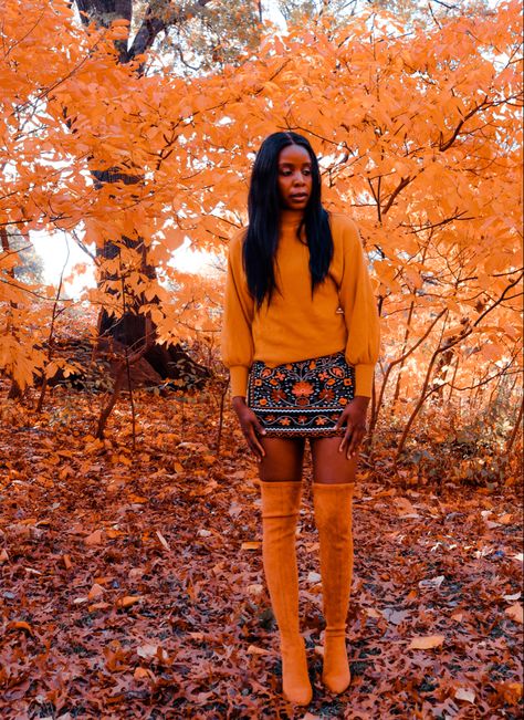 Fall Photo Booth, Autumn Shoot, October Girl, Retro Autumn, Leaves Falling, Forest Bathing, Fall Photo, Stay Alive, Fall Photoshoot