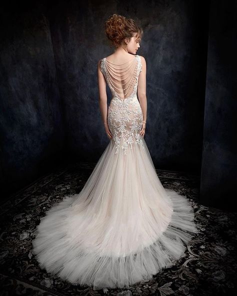 Pearl, beading and @kennethwinston - OH MY! The draping and movement of this gown is drop dead gorgeous! #KennethWinston Kenneth Winston Wedding Dresses, Kenneth Winston, Simple Wedding Gowns, Bride Dress Simple, Sell Dresses, Sparkly Wedding Dress, Wedding Gowns With Sleeves, Sparkly Wedding, Wedding Gowns Mermaid