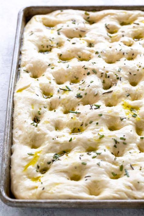 Focaccia Topping, Pizza Foccacia, Focaccia Recipes, Herb Focaccia, Italian Flatbread, Rosemary Focaccia Bread, Foccacia Bread, Rosemary Focaccia, Focaccia Bread Recipe