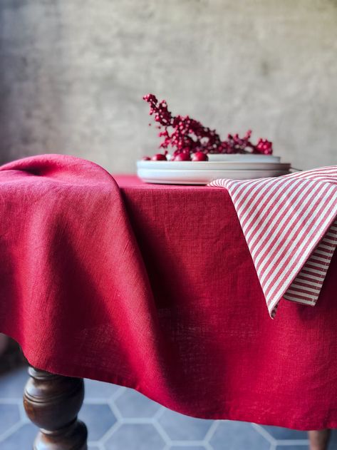 Stonewashed Christmas Linen Tablecloth in Stylish Dusty - Etsy Australia Red Tablecloth Christmas Table, Simple Edges, Round Christmas Tablecloth, Red Tablecloth, Christmas Table Linen, Christmas Tablecloth, Winter Table, Valentines Day Dinner, Christmas Linen