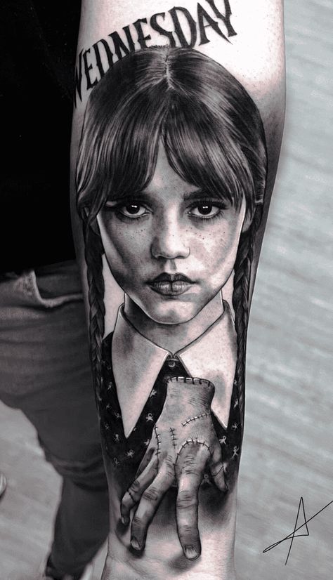 American Horror Story Tattoo, Wednesday Addams Tattoo, Portrait Tattoo Sleeve, Forearm Cover Up Tattoos, Tatuaje Cover Up, Tim Burton Tattoo, Horror Movie Tattoos, Tatuagem Masculina Pequena, Floral Thigh Tattoos