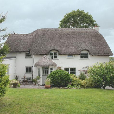 Step inside this charming 1700s thatched cottage full of understated style | Ideal Home Thatch Cottage Extension, English Thatched Cottages, Thatch Cottage Interior, Thatched Cottage Interior, Simple Cottage House, 1800s Cottage, Stone Cottages Interior, Thatch Cottage, Cottages Uk