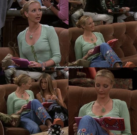 Lisa Kudrow Friends, Phoebe Buffay Outfits, Friends Tv Quotes, 90’s Grunge, 90s Inspired Outfits, Outfits 70s, Friends Tv Series, Phoebe Buffay, Friends Characters