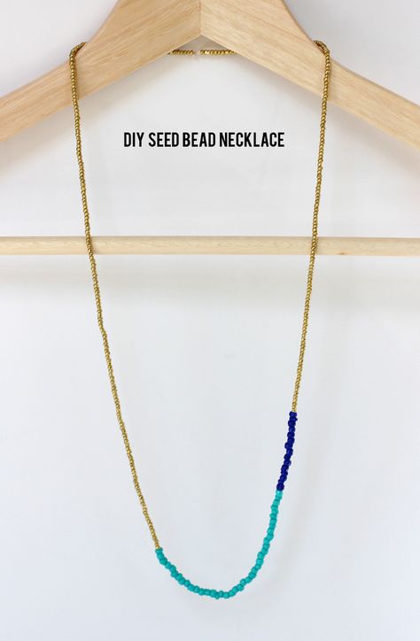 DIY Seed Bead Necklace Diy Seed Bead Necklace, Seed Bead Tutorials, Seed Necklace, Beaded Necklace Tutorial, Beaded Necklace Patterns, Diy Collier, Diy Jewelry Projects, Beaded Necklace Diy, Necklace Tutorial