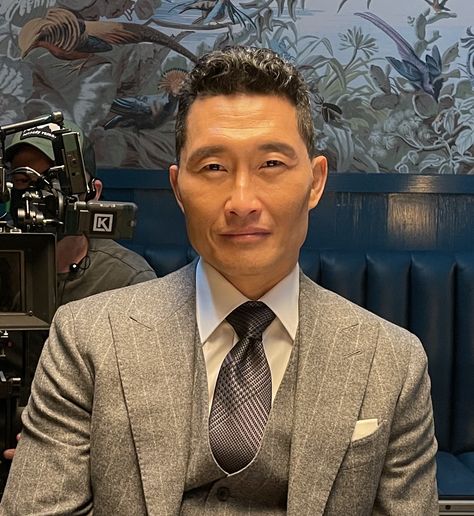 Valentine Yi (daniel dae kim) Daniel Dae Kim, Netflix Cast, Justice League Unlimited, Tv Doctors, Tom Welling, Saints Row, Karl Urban, Colin Firth, Teen Choice Awards