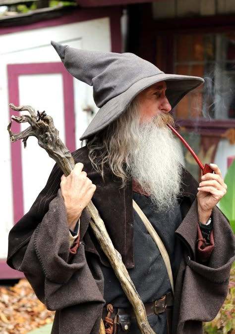 Medieval Wizard Costume, Ren Faire Wizard Male, Sorcerer Costume Men, Ren Faire Wizard Costume, Wizard Costume Ren Faire, Forest Wizard Costume, Warlock Costume Mens, Ren Fair Wizard, Wizard Cosplay Men