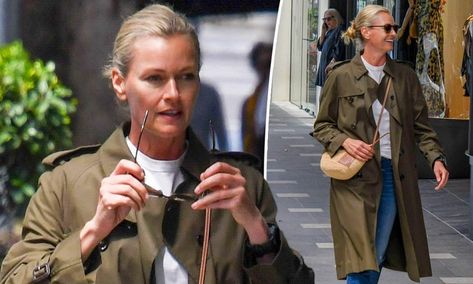 Sarah Murdoch steps out without her wedding ring in Sydney Sarah Murdoch, Sarahs Day Pregnant, Her Wedding Ring, Out To Lunch, Read Later, Stepping Out, Daily Mail, Military Jacket, Wedding Ring