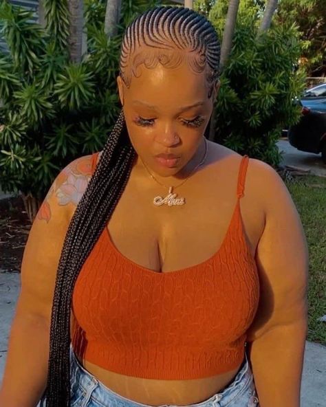 Small Plait Back Cornrows Braids, Small Corn Rolls Braids Hairstyles, 20 Feed In Braids Straight Back, Cornrows Straight Back Styles, Curved Straight Back Braids, Swerve Braids, Extra Small Cornrows, Straight Up Styles Braids, Straightback Cornrows Braids With Beads