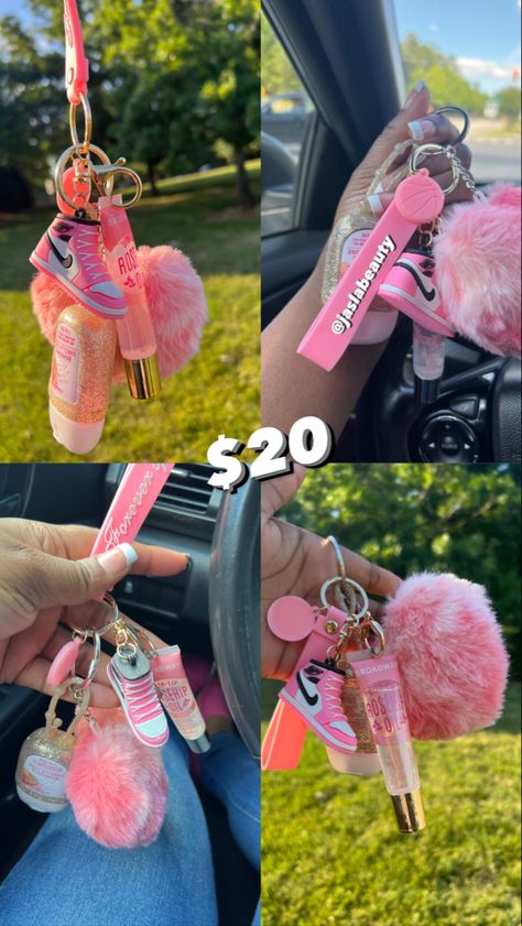 Baddie Keychain Ideas, Accessories To Sell Ideas, Keychain Small Business Ideas, Pink Keychain Ideas, Accessories Business Ideas, Lip Gloss Keychain Ideas, Custom Keychain Ideas, Making Keychains Ideas, Keychain Business Ideas