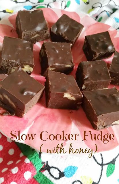 Slow Cooker Fudge (made with honey) Fudge Made With Honey, Ritz Cracker Candy, Honey Fudge, Slow Cooker Fudge, Naturally Sweetened Desserts, Cooking Easy Recipes, Cracker Candy, Microwave Fudge, Oh Fudge