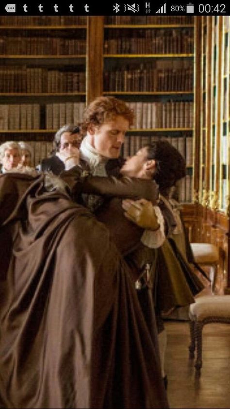 Sam Heughan Family, Gabaldon Outlander, James Fraser Outlander, Outlander Characters, Starz Tv Series, Outlander Claire, Outlander Season 2, Outlander Book Series, Outlander 3