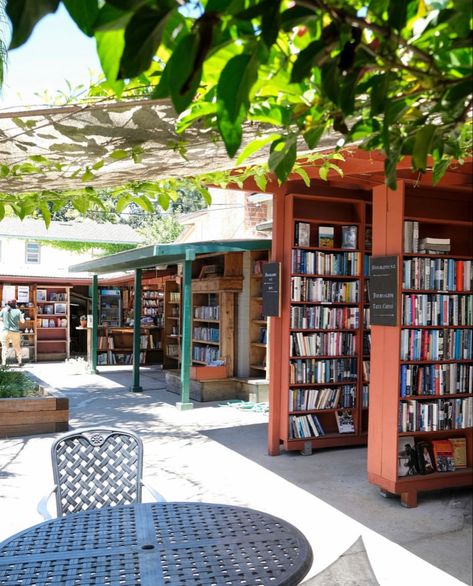 Bart’s Books is the world’s largest outdoor bookstore, serving the Ojai community since 1964. Beach Bookstore, Outdoor Bookstore, Bookstore Ideas, Interrior Design, Tea Bar, Jet Plane, Home Library, Travel Usa, Beautiful World