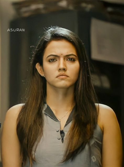 Aparna beast Beautiful Images Hd, Aparna Das, Shraddha Srinath, Actress Without Makeup, Logo Design Video, Hotel Bedroom, Design Video, Hot Images, Kiara Advani