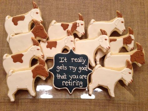 Goat cookies Goat Sugar Cookies Decorated, Goat Cookies Royal Icing, Goat Party Decorations, Ffa Treats, Ffa Cookies, Goat Pottery, 4h Cookies, Goat Cookies, Goat Cake