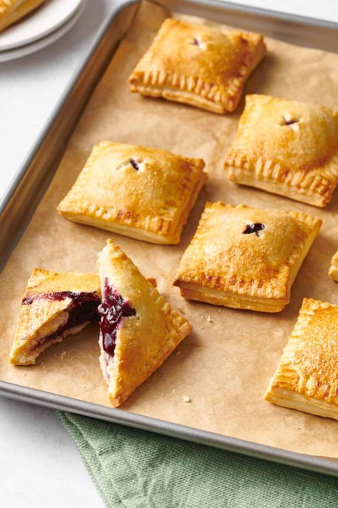 Using Frozen Blueberries, Best Blueberry Pie Recipe, Blueberry Hand Pies, Fruit Blueberry, Chocolate Cream Pie Recipe, Coconut Cream Pie Recipes, Buttery Pie Crust, Chocolate Pie Recipes, Chocolate Peanut Butter Pie