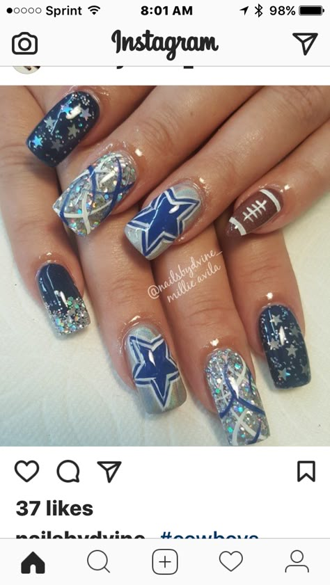 Football nails Dallas Nails Cowboys, Dallas Cowboys Nails Designs Football, Cowboys Nails Design, Dallas Cowboys Nails Acrylics, Football Nail Ideas, Football Nails Design, Dallas Cowboy Nails, Dallas Cowboys Nail Designs, Cowboys Nails