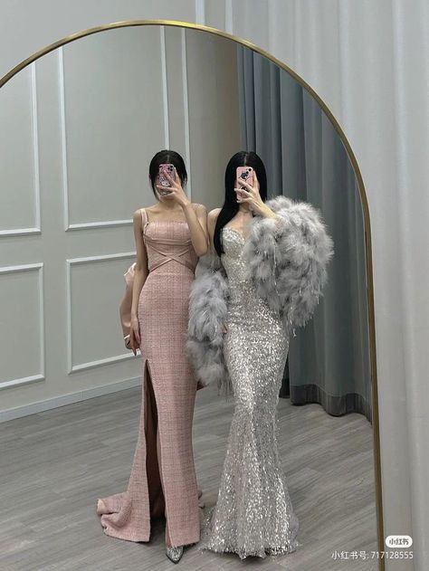 ꨄ on Twitter: "me and who https://t.co/DvIcvzqraB" / Twitter Aesthetic Award Show Dresses, Pretty Korean Dresses, Stunning Prom Dresses Glamour, Outfits For Award Shows, Dresses Award Show, Korean Award Show Dresses, Award Show Aesthetic, Classy Ball Gowns, Award Show Outfits