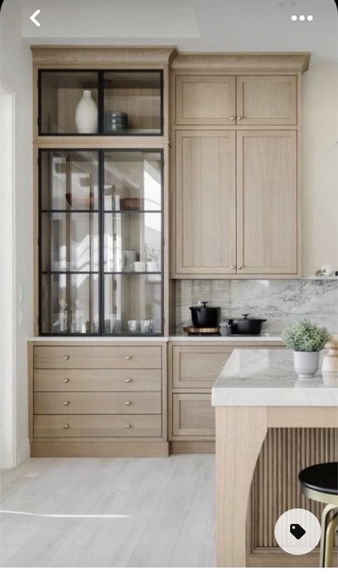 Modern Light Oak Kitchen, Country Chic Design Ideas, White Kitchen Light Wood Cabinets, White Oak Glass Kitchen Cabinets, Poplar Kitchen Cabinets, Rift White Oak Kitchen Cabinets, Beechwood Cabinets, Mountain Home Interiors Kitchen, Classic Kitchen Remodel