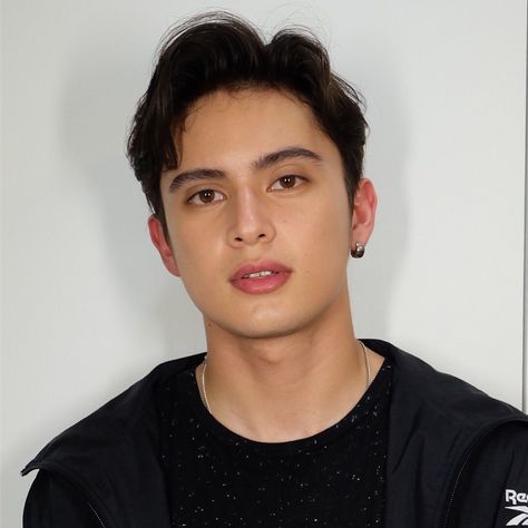 HotShotBrandyParty (ctto) James Potter Fancast Desi, James Reid Selfie, Till I Met You, James Reid, Talking Back, Acting Career, Kim Taehyung Wallpaper, Aesthetic Guys, Future Boyfriend