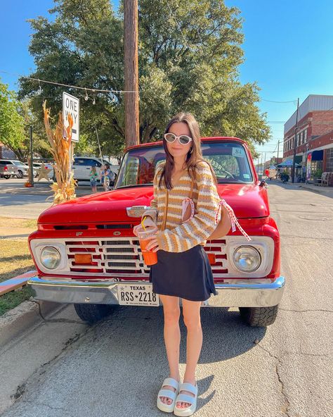 if there’s food trucks i’m in!!!!🫶🏻🍗🎃🍨🍂🦇🍋 @crazywaterfestival #fallaesthetic #fallactivities #fallmood #easyoutfit #pinterestaesthetic #pintereststyle fall outfit inspo, fall outfit ideas, fall food festival, fall aesthetic, pinterest fashion, lifestyle aesthetic, crazy water festival, small town festival Small Town Festival, Aesthetic Crazy, Fashion Lifestyle Aesthetic, Town Festival, Water Festival, Outfit Ideas Fall, Lifestyle Aesthetic, Fall Food, Fall Outfit Ideas