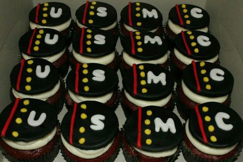 Cupcakes Military Cupcakes, Usmc Party, Marine Corps Cake, Military Send Off Party Ideas, Marine Retirement, Usmc Retirement, Usmc Birthday, Marine Cake, Dessert Theme