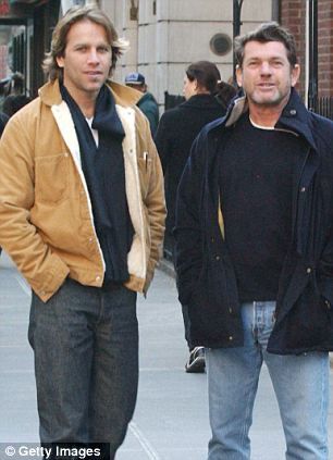 Rolling Stone magazine Jann Wenner (R) and his boyfriend, designer Matt Nye, Jann Wenner, Divorce Wife, Rolling Stone Magazine, Rolling Stones Magazine, Separate Ways, Rolling Stone, Rolling Stones, Got Married, Getting Married