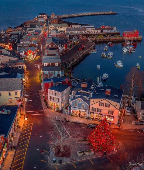 Massachusetts Aesthetic, Rockport Massachusetts, New England Coast, Small Town Life, A Town, Gloucester, Coastal Towns, Travel Goals, East Coast