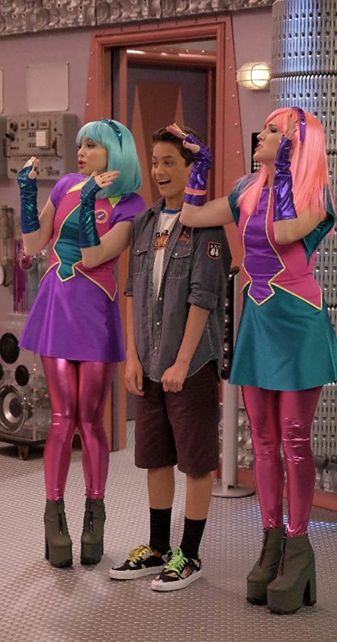 Theme Park Ideas, Park Ideas, Liv And Maddie, Childhood Shows, Disney Instagram, Halloween 3, Group Halloween Costumes, Cute Halloween Costumes, Dynamic Duo