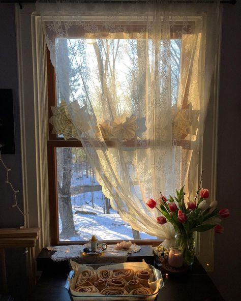 19 Century Aesthetic, Cottagecore Window, Cottagecore Window Aesthetic, Rainy Cottage Aesthetic, Cottage Rain Aesthetic, Cottagecore Room Curtains & Drapes, Countryside View From Window, Fall Windows, Future Apartment